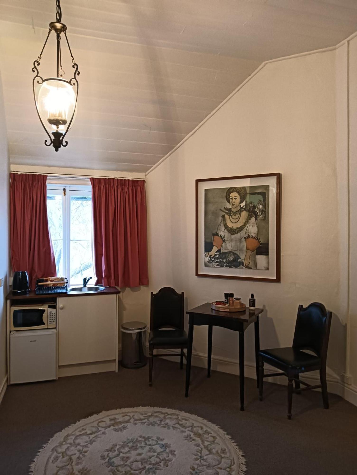 Old Colony Bed & Breakfast