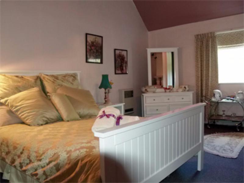 Old Colony 4* New Norfolk
