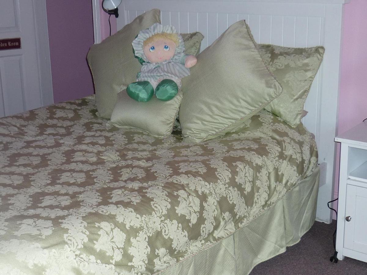 Old Colony Bed & Breakfast